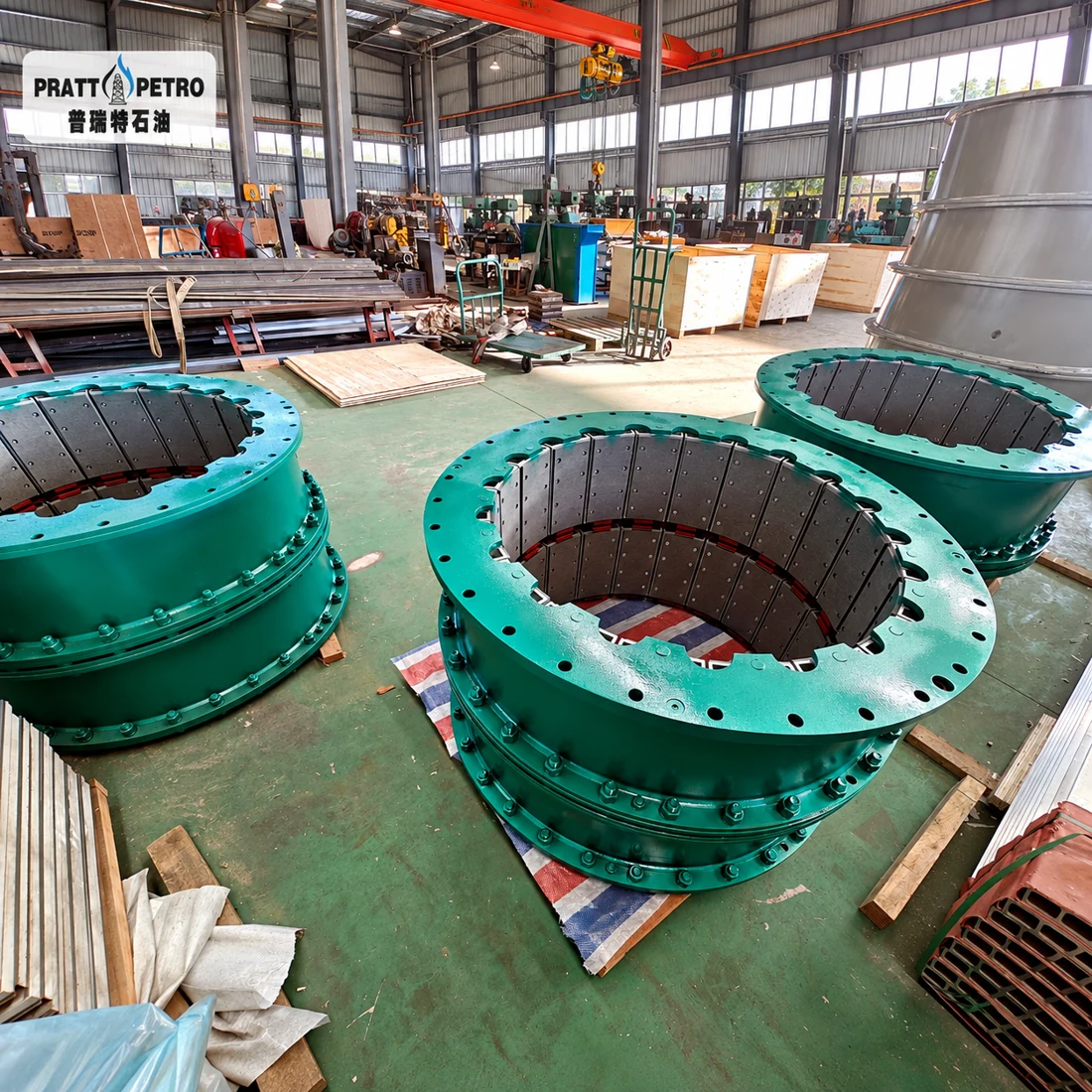 Air-tube clutch assemblies in the Pratt Petro workshop